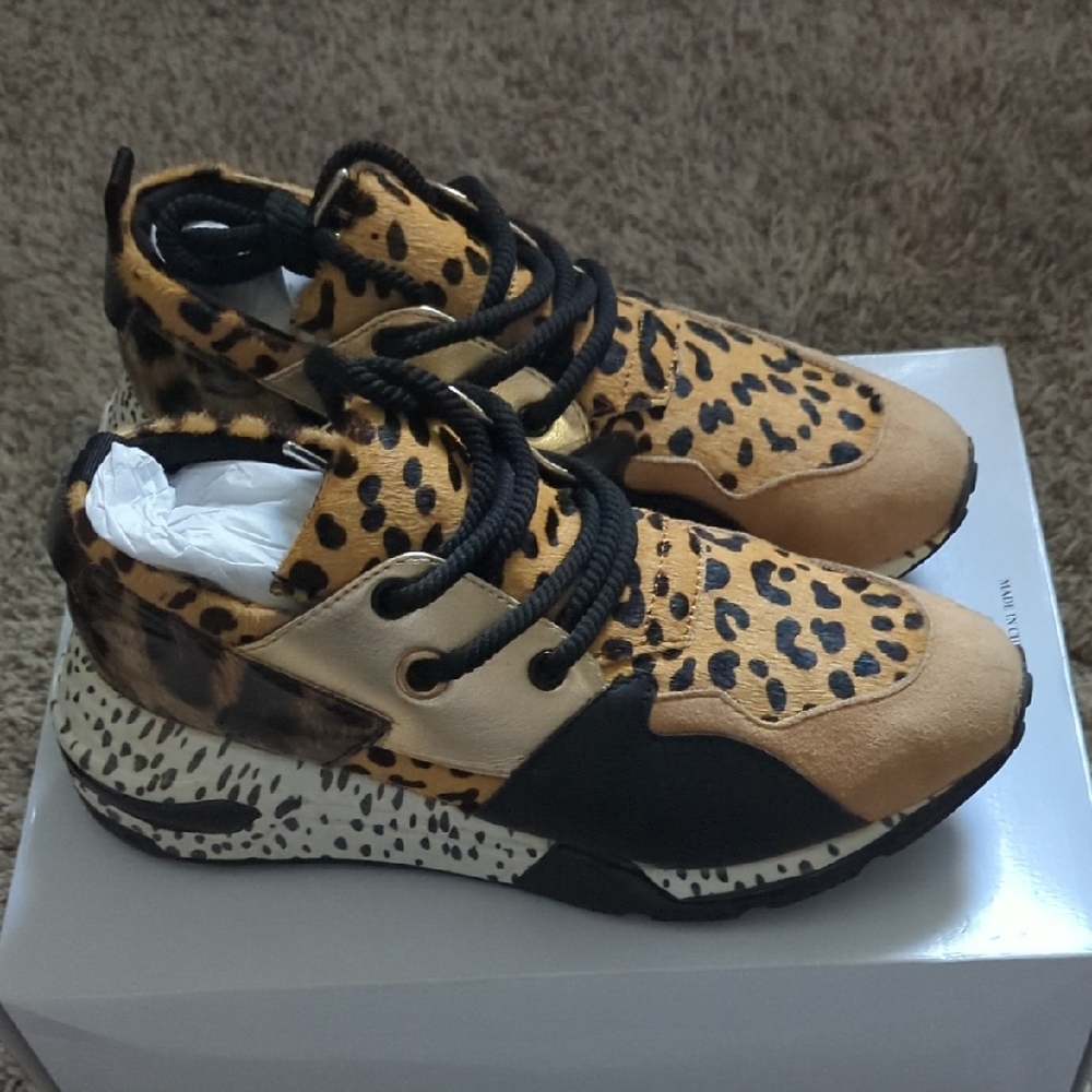 Steve Madden Cliff Animal Sneakers 8.5